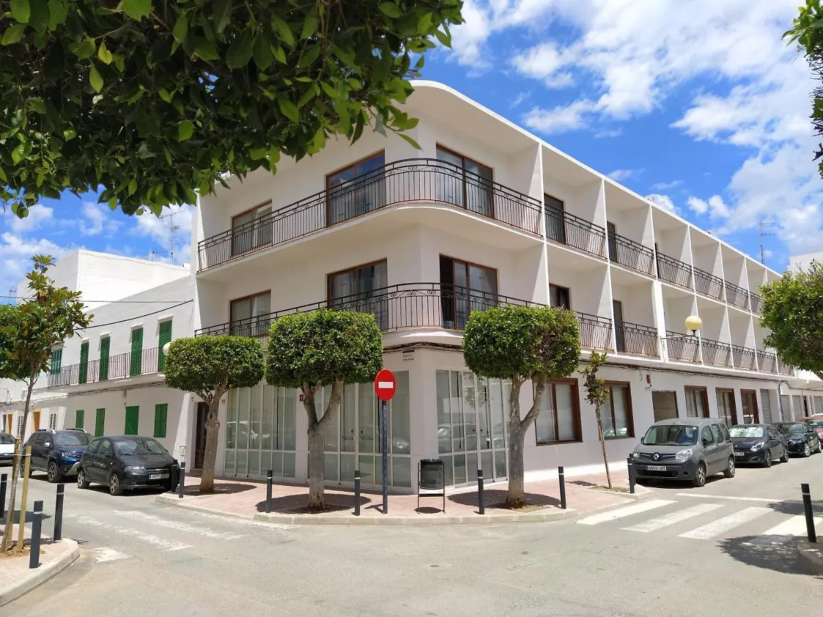 Hostal Residencia Nicolau Сан-Антонио-Абад Отель