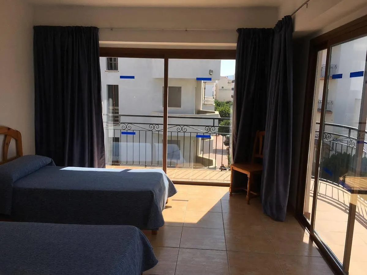 Hostal Residencia Nicolau Сан-Антонио-Абад